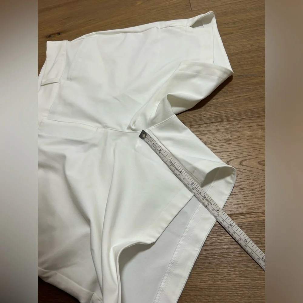 NWT Adidas white golf shorts women’s size 12 - Picture 11 of 11